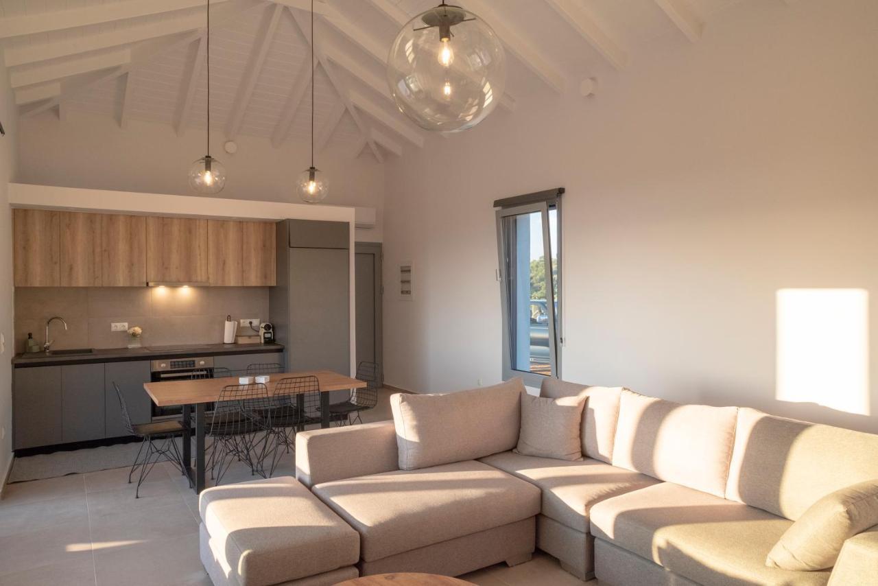 Sunset Luxury Villa Akritochori  Exterior photo